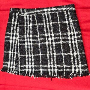 Unbranded‎ Women's Plaid Skirt 100% Polyester Measurements In Photos